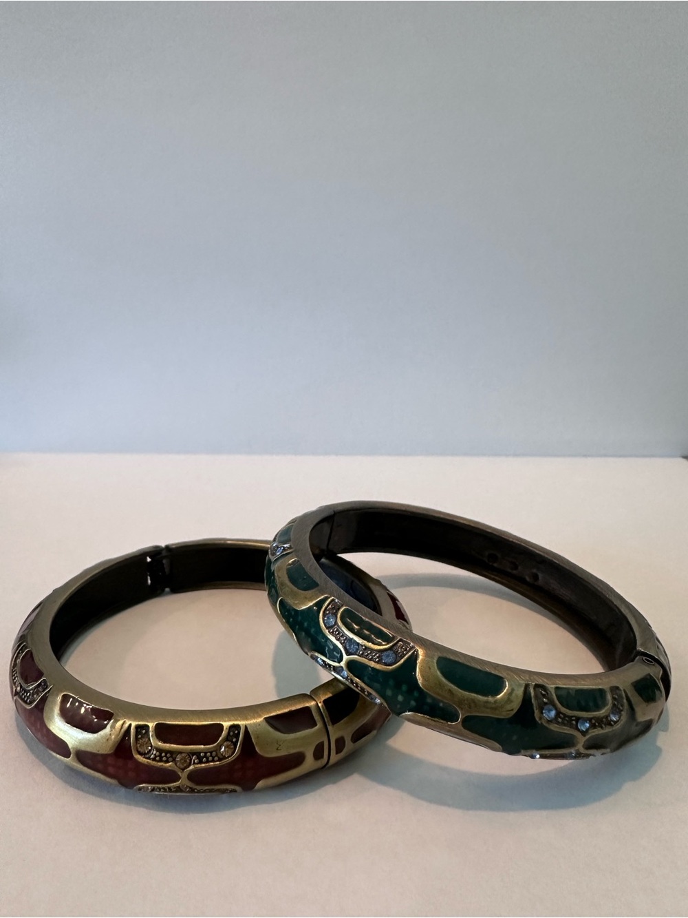 2 Coldwater Creek maroon and green with Goldtone Bracelets - Picture 5 of 13
